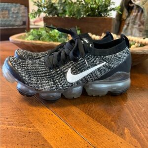 Nike Black and White VaporMax Flyknit Shoes